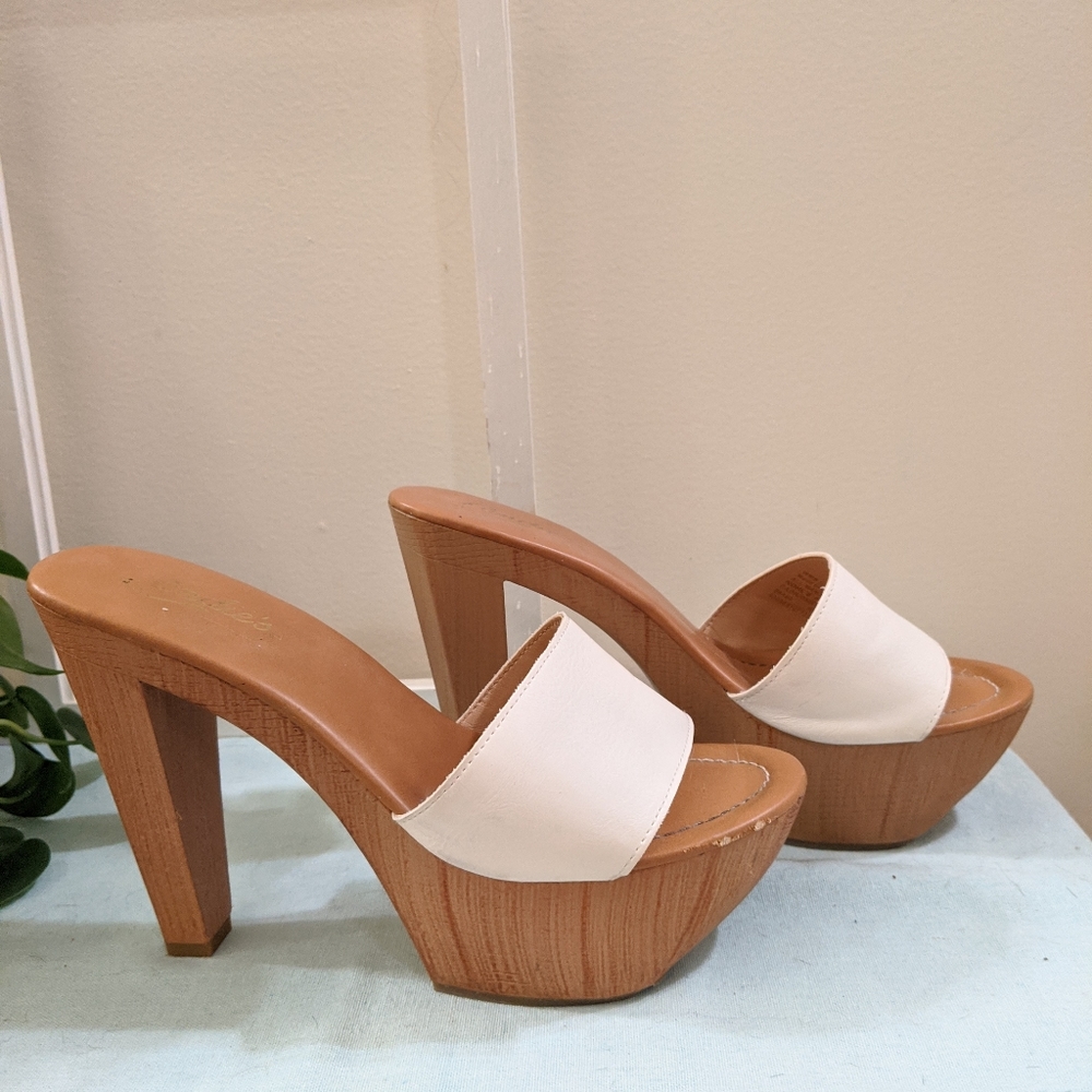 Candies White Wood Platform Heels Size 8